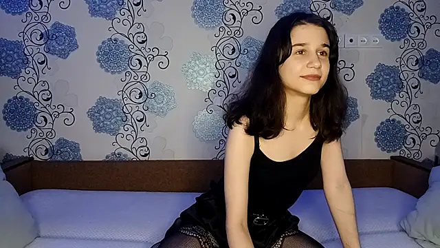 baby lesi online show from December 20, 2025, 10:28 pm