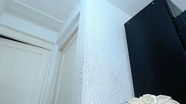 EngelCristaly online show from February 25, 2025, 8:51 pm