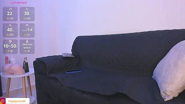 Snapshot of Angelgarcia_ chatting on October 23, 2025, 10:52 pm Angelgarcia online show from October 23, 2025, 10:52 pm