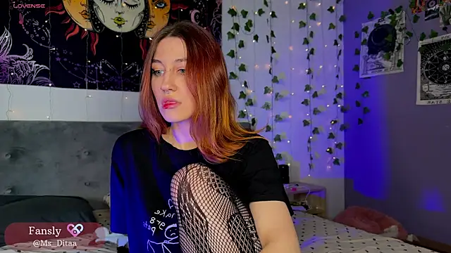 Dita Redrum online show from September 27, 2025, 7:46 am