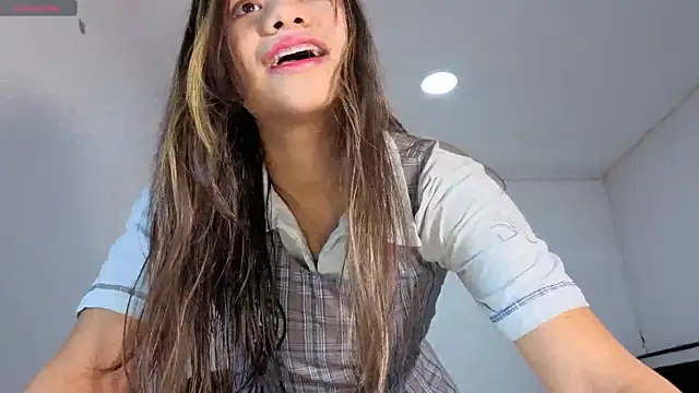 Snapshot of sophia_ramirez12 chatting on September 12, 2025, 10:43 pm sophia ramirez12 online show from September 12, 2025, 10:43 pm
