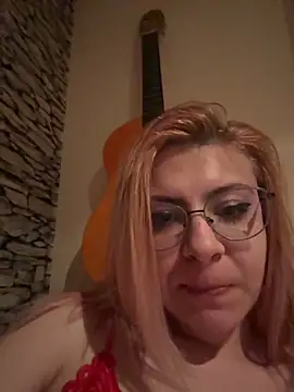 KittieHallo online show from February 27, 2025, 3:37 pm
