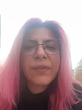KittieHallo online show from March 12, 2025, 2:12 pm