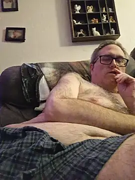 Snapshot of Smallone327 chatting on November 22, 2025, 6:12 am Smallone327 online show from November 22, 2025, 6:12 am