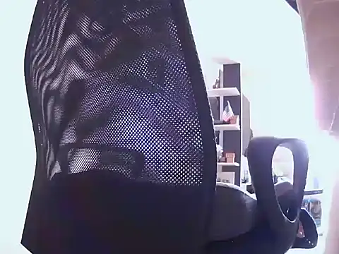 Snapshot of JorgeLuis_97 chatting on November 8, 2025, 2:28 pm JorgeLuis 97 online show from November 8, 2025, 2:28 pm