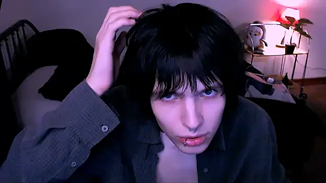 Snapshot of timi-moon chatting on November 13, 2025, 6:40 pm timi-moon online show from November 13, 2025, 6:40 pm