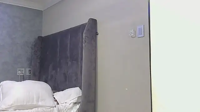 Snapshot of Justusual444 chatting on September 18, 2025, 9:28 pm Justusual444 online show from September 18, 2025, 9:28 pm