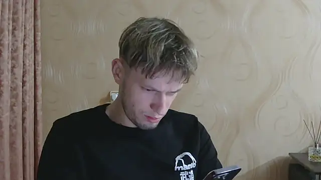 frama666 online show from November 3, 2025, 9:05 pm