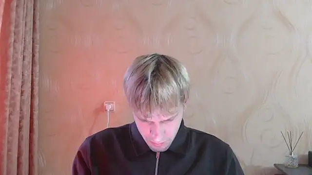 Snapshot of frama666 chatting on April 16, 2026, 4:30 pm frama666 online show from April 16, 2026, 4:30 pm