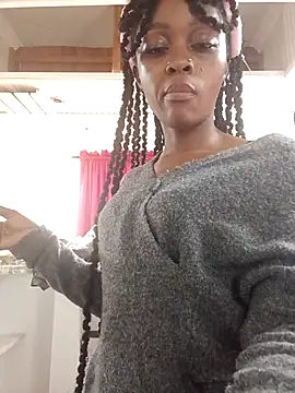 Snapshot of xxTatiannaxx chatting on October 27, 2025, 10:30 am xxTatiannaxx online show from October 27, 2025, 10:30 am