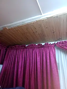 Snapshot of xxTatiannaxx chatting on November 5, 2025, 10:10 pm xxTatiannaxx online show from November 5, 2025, 10:10 pm