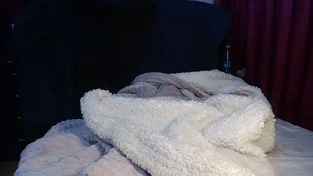 Snapshot of xxTatiannaxx chatting on November 7, 2025, 3:28 am xxTatiannaxx online show from November 7, 2025, 3:28 am