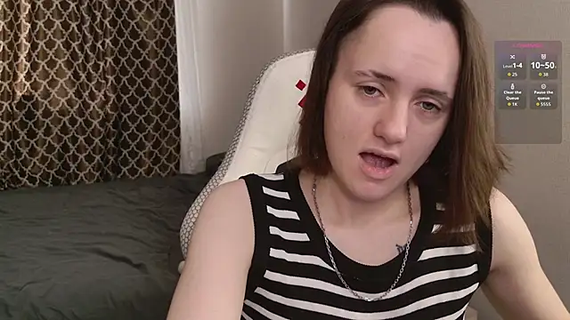 Luna Loveee online show from September 28, 2025, 5:13 am