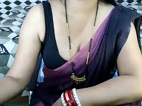 Snapshot of siyajaan chatting on July 22, 2026, 5:27 pm siyajaan online show from July 22, 2026, 5:27 pm