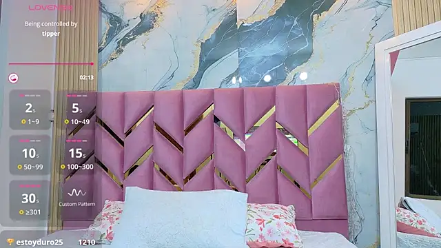 innocenthazel online show from October 5, 2025, 7:34 pm