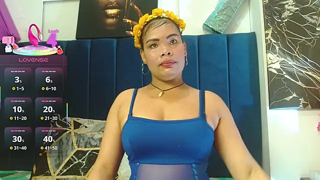 Mariana star1 online show from December 17, 2025, 4:18 am