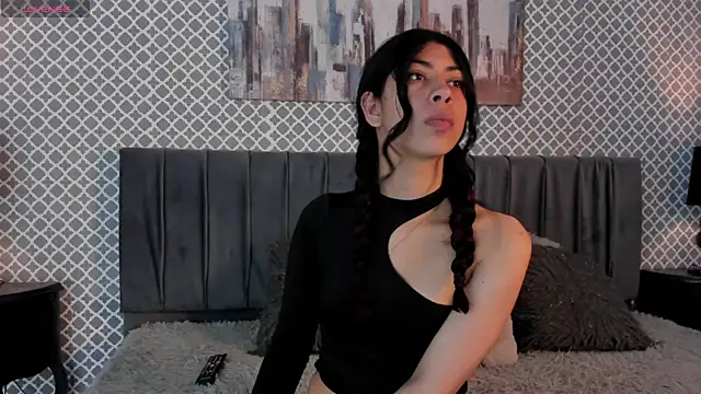 Snapshot of Cassie_bloom chatting on October 30, 2025, 7:58 pm Cassie bloom online show from October 30, 2025, 7:58 pm