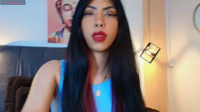 Snapshot of Cassie_bloom chatting on November 14, 2025, 7:34 pm Cassie bloom online show from November 14, 2025, 7:34 pm