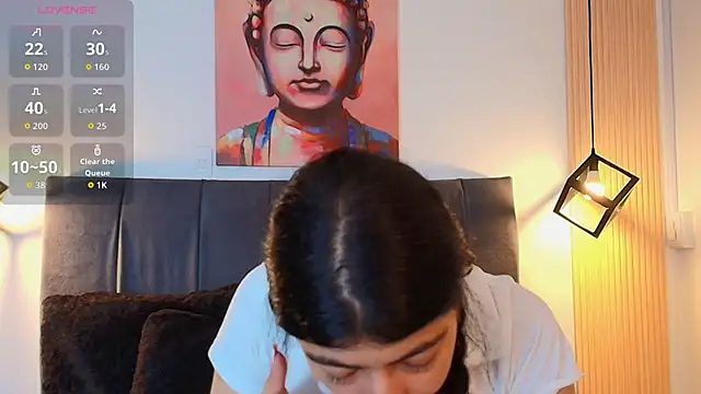 Snapshot of Cassie_bloom chatting on November 22, 2025, 7:46 pm Cassie bloom online show from November 22, 2025, 7:46 pm