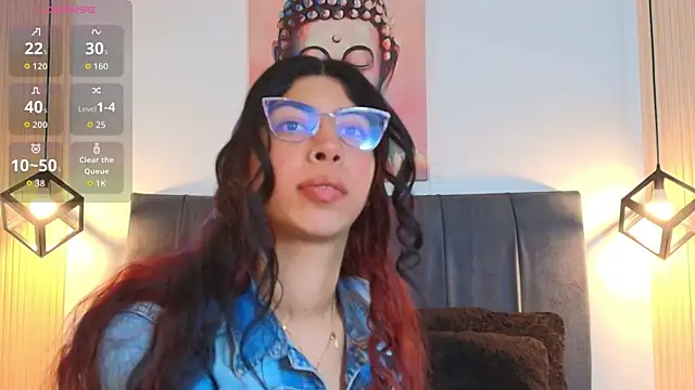 Snapshot of Cassie_bloom chatting on November 28, 2025, 8:00 pm Cassie bloom online show from November 28, 2025, 8:00 pm