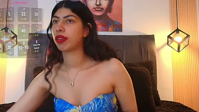 Snapshot of Cassie_bloom chatting on November 29, 2025, 8:12 pm Cassie bloom online show from November 29, 2025, 8:12 pm