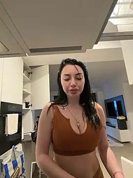 Snapshot of Mia_Splash chatting on April 22, 2026, 4:52 pm Mia Splash online show from April 22, 2026, 4:52 pm