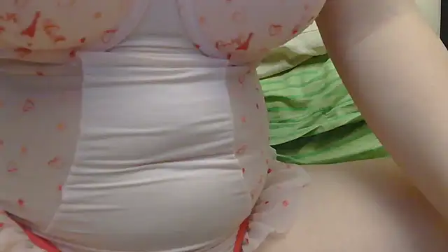 Snapshot of hotwifehalebora chatting on November 4, 2025, 11:42 am hotwifehalebora online show from November 4, 2025, 11:42 am