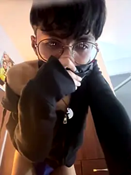 Snapshot of twinkperu18 chatting on October 26, 2025, 2:17 am twinkperu18 online show from October 26, 2025, 2:17 am