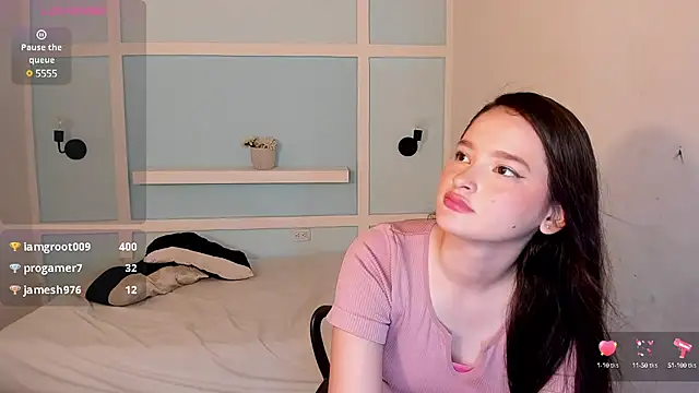 Snapshot of JasmineBella0 chatting on February 24, 2025, 5:53 pm JasmineBella0 online show from February 24, 2025, 5:53 pm