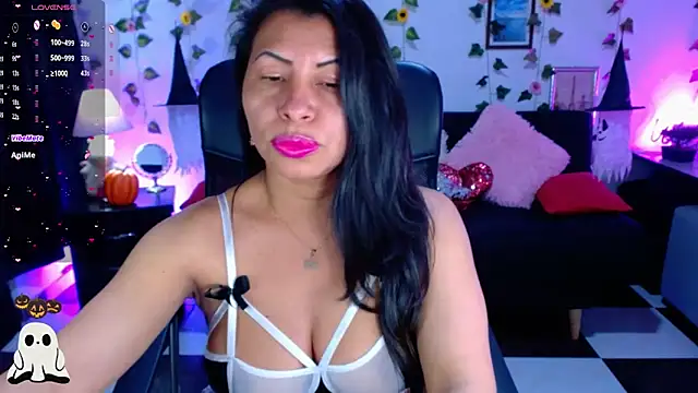 Snapshot of AbbyPrincessAGT chatting on October 27, 2025, 11:52 pm AbbyPrincessAGT online show from October 27, 2025, 11:52 pm