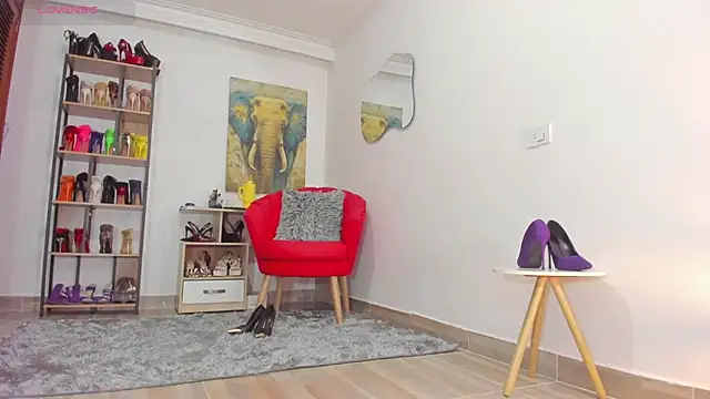 Snapshot of Camillevegas chatting on November 11, 2025, 10:54 pm Camillevegas online show from November 11, 2025, 10:54 pm