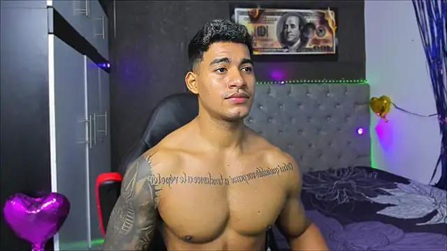 Snapshot of luigi_hot_ chatting on July 16, 2026, 4:02 pm luigi hot online show from July 16, 2026, 4:02 pm