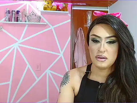 Snapshot of crsthinasweet chatting on March 17, 2025, 12:08 am crsthinasweet online show from March 17, 2025, 12:08 am