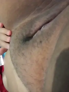 Snapshot of Milynhaofc chatting on December 14, 2025, 9:47 am Milynhaofc online show from December 14, 2025, 9:47 am