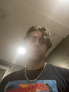 Snapshot of mikekmi21 chatting on February 22, 2025, 10:52 pm mikekmi21 online show from February 22, 2025, 10:52 pm