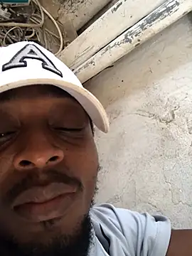 Snapshot of justyou2025 chatting on February 25, 2025, 10:04 am justyou2025 online show from February 25, 2025, 10:04 am