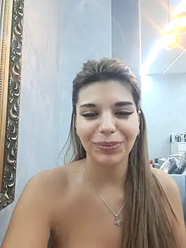 Bella Posh online show from December 2, 2025, 5:57 am