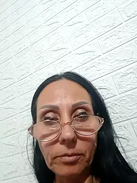 Ramona870 online show from November 25, 2025, 12:49 pm