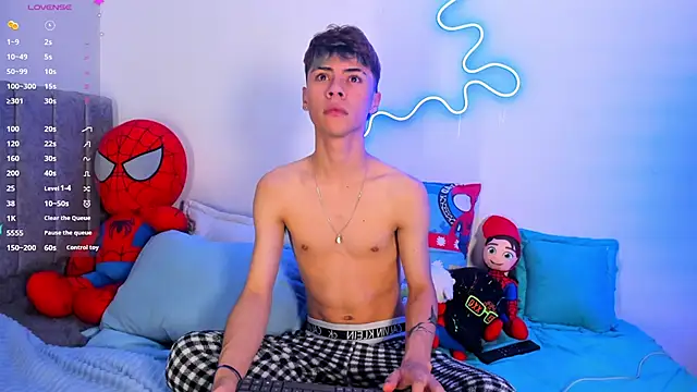 callum 77 online show from October 28, 2025, 5:11 am