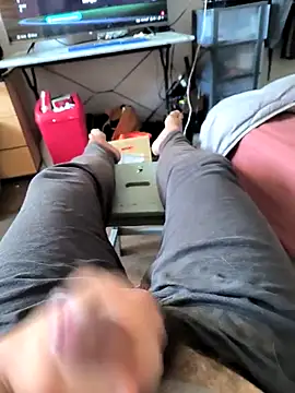 Aloxix online show from September 29, 2025, 8:30 am