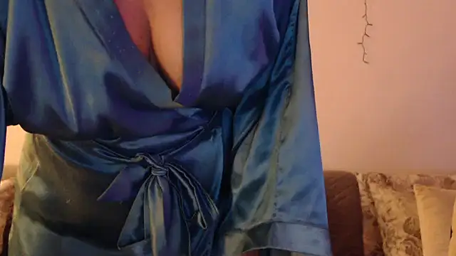 Snapshot of YourfantasyGiuly chatting on July 9, 2026, 5:33 am YourfantasyGiuly online show from July 9, 2026, 5:33 am