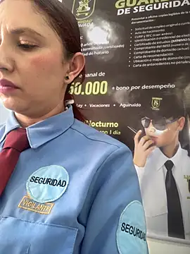 Snapshot of Megan-01- chatting on November 14, 2025, 1:10 pm Megan-01- online show from November 14, 2025, 1:10 pm