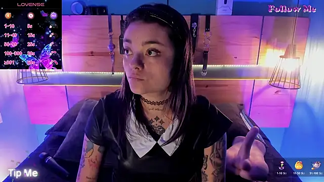 ChloeAllennn online show from November 27, 2025, 12:07 pm