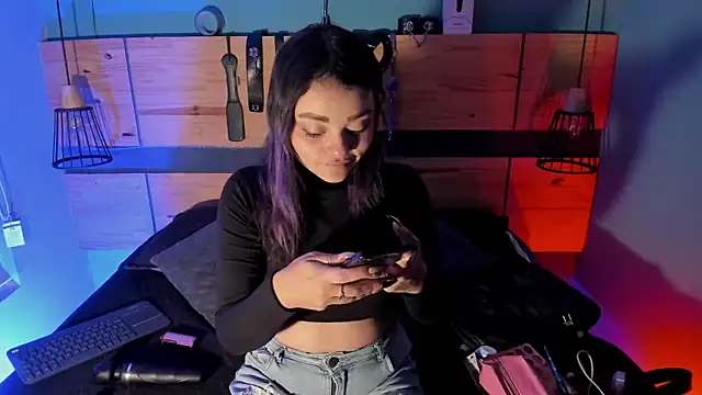 Snapshot of ChloeAllennn chatting on December 19, 2025, 12:01 pm ChloeAllennn online show from December 19, 2025, 12:01 pm