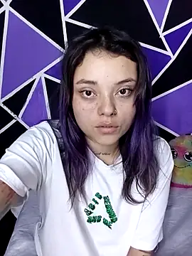 Snapshot of ChloeAllennn chatting on December 20, 2025, 12:01 pm ChloeAllennn online show from December 20, 2025, 12:01 pm