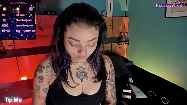 Snapshot of ChloeAllennn chatting on December 22, 2025, 12:02 pm ChloeAllennn online show from December 22, 2025, 12:02 pm