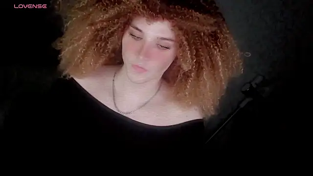 hellenspellman online show from December 4, 2025, 6:16 pm