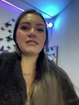 Snapshot of Luna_kitty chatting on November 14, 2025, 6:06 pm Luna kitty online show from November 14, 2025, 6:06 pm