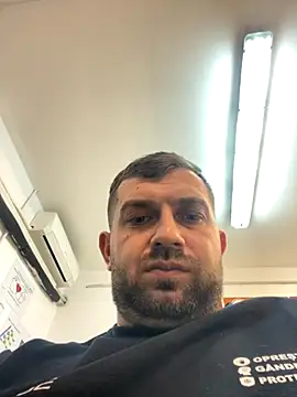 Snapshot of daniel21p chatting on November 17, 2025, 2:28 am daniel21p online show from November 17, 2025, 2:28 am