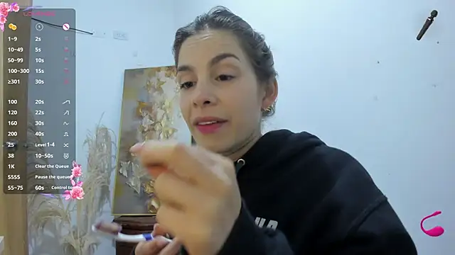 jessyegoldenn online show from October 30, 2025, 12:01 am